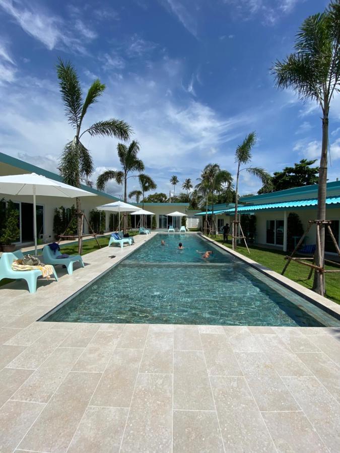 Hotel Le Petit Saint Tropez Khanom Exteriér fotografie